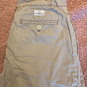 Men’s vineyard vines shorts size 30